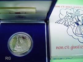 SONDERPREIS Vatikan 5 und 10 � 2002 - Frieden und Br&uuml;derlichkeit / Weltfriedenstag-